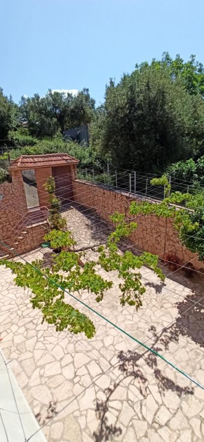 Piqeras Villa Family Bitri מראה חיצוני תמונה